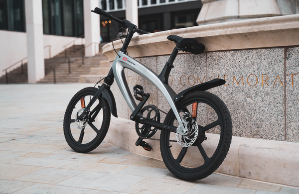 Cruzaa E-Bike with Built-In Speakers & Bluetooth 240W