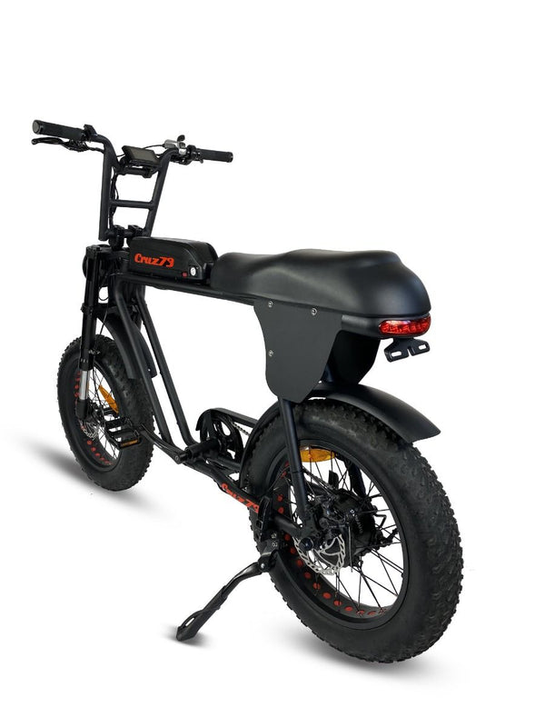 Cruz73 Unlimited Retro Fat Tyre Electric Bike 750W